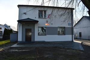 Zmodernizowany budynek Posterunku w Jeżowem